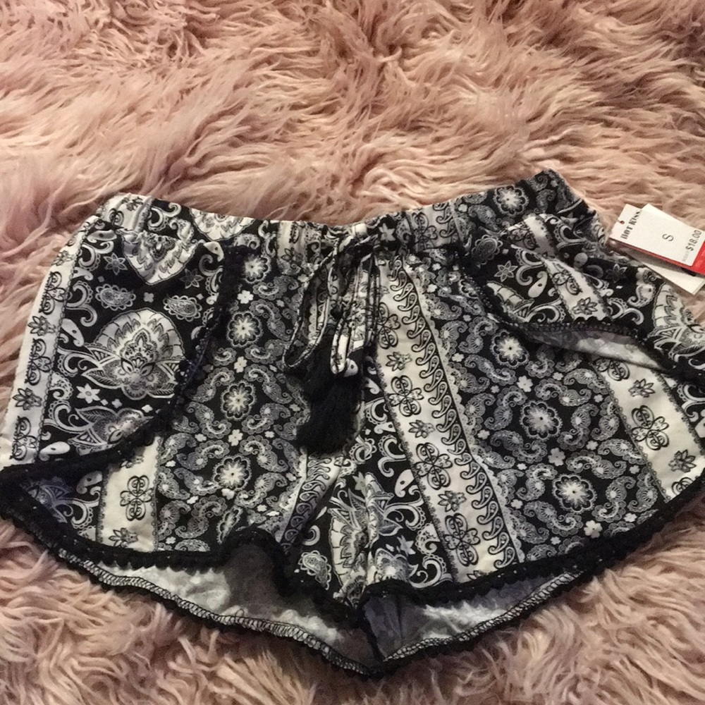 •Black and White Shorts•